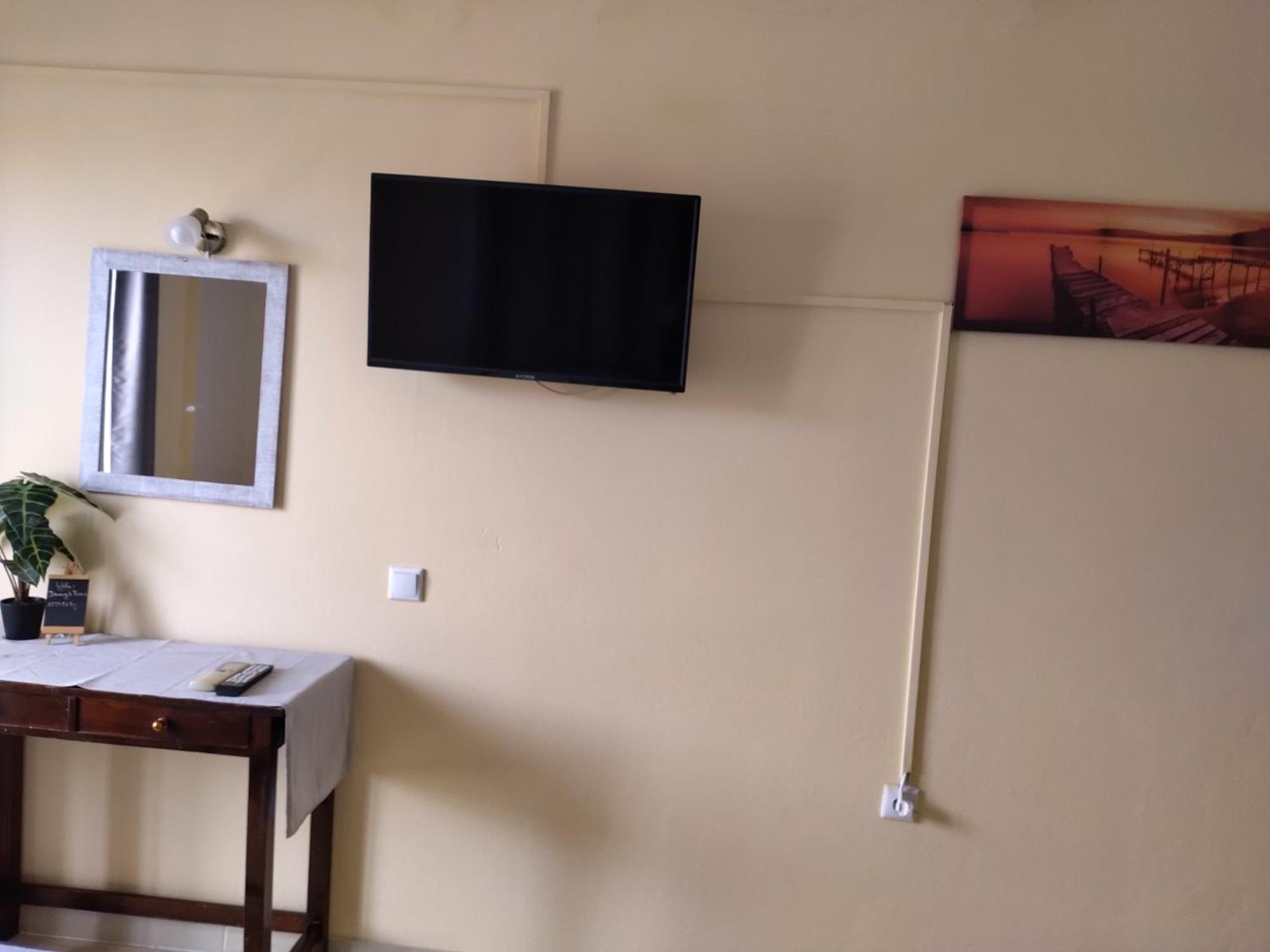 Jimmy's 2 Apartment *